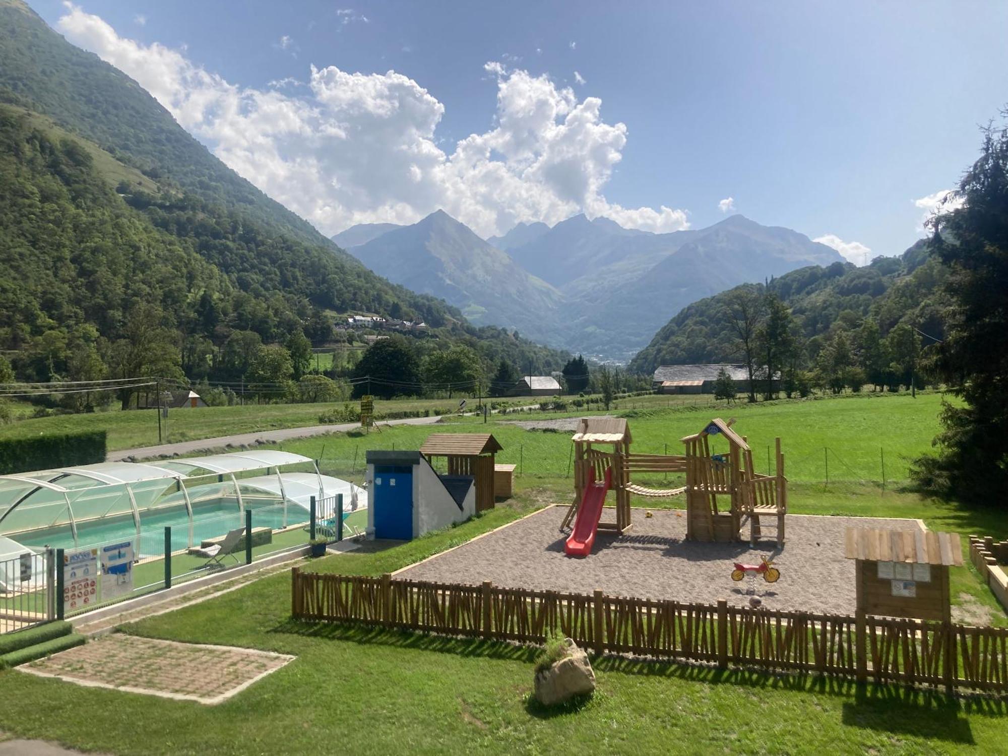 Camping Happy Pyrenees Saligos エクステリア 写真